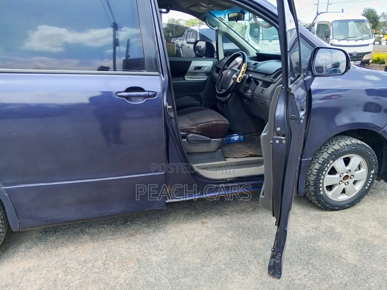 Toyota Voxy 2007 Blue