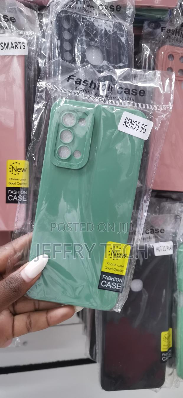 This Is a Green Silicone Phone Case for the Oppo Reno5 5g.
