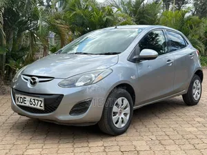 Mazda Demio 2015 Silver