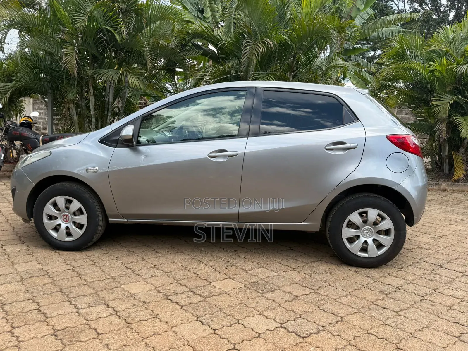 Mazda Demio 2015 Silver