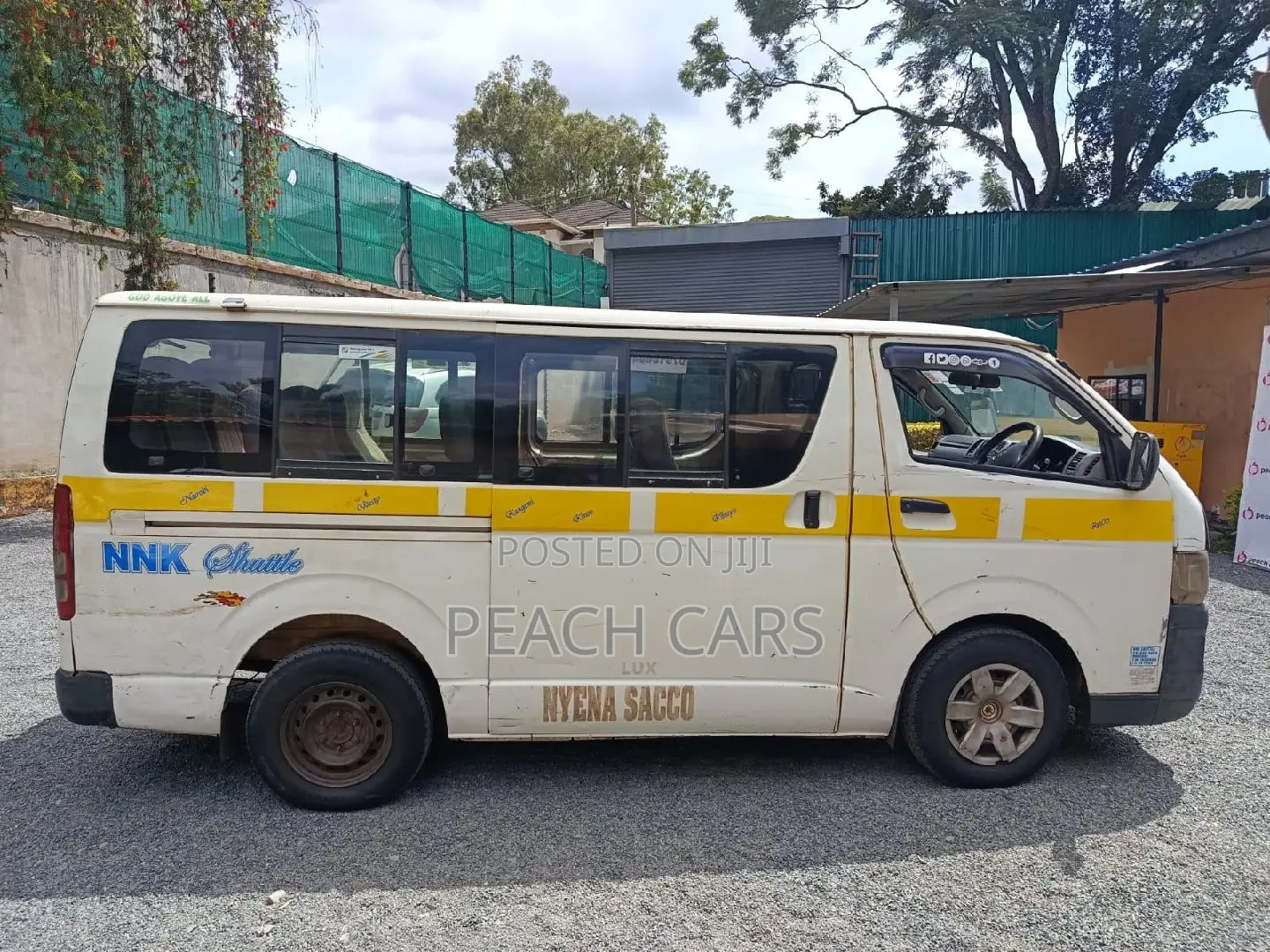 Toyota HiAce 2006 White