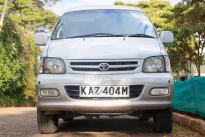 Toyota LiteAce Noah 2000 White
