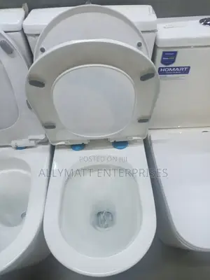 Two Pieces 104 Close Couple Toilets