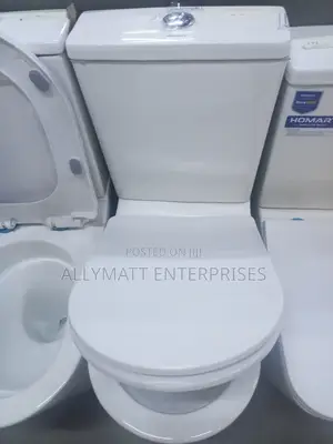 Two Pieces 104 Close Couple Toilets