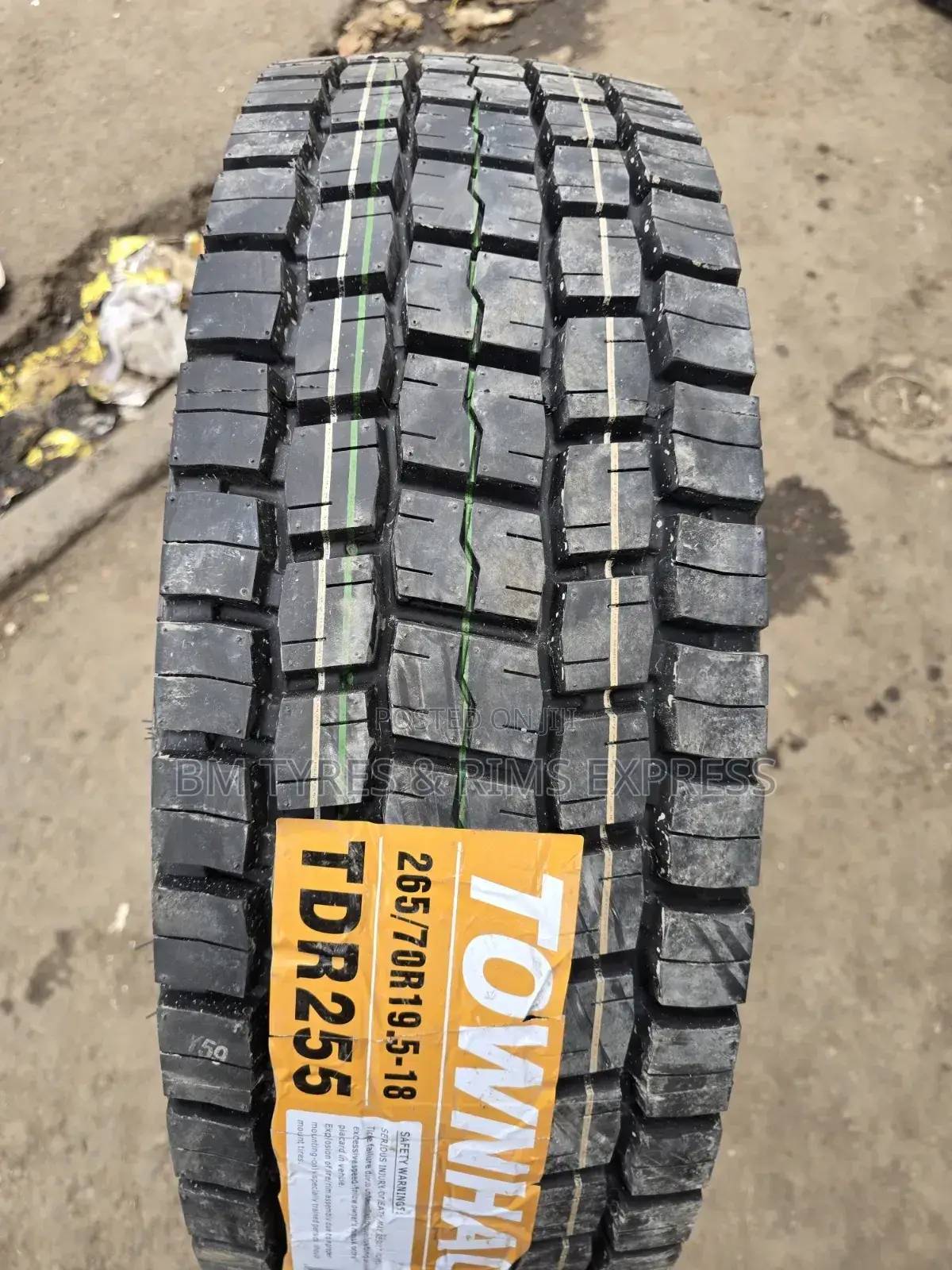 265 /70 R19.5 Townhall Tires