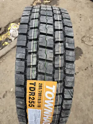 265 /70 R19.5 Townhall Tires