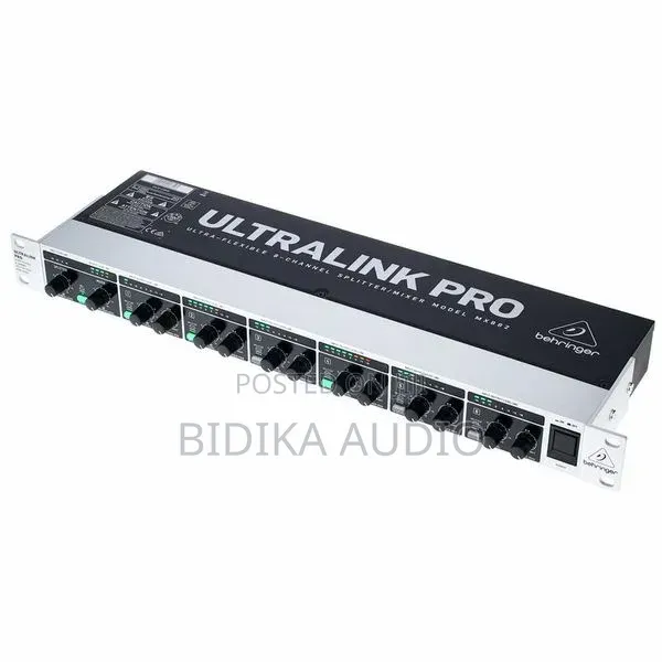Behringer Ultralink Pro Mx882 V2 8-Channel Splitter/Mixer