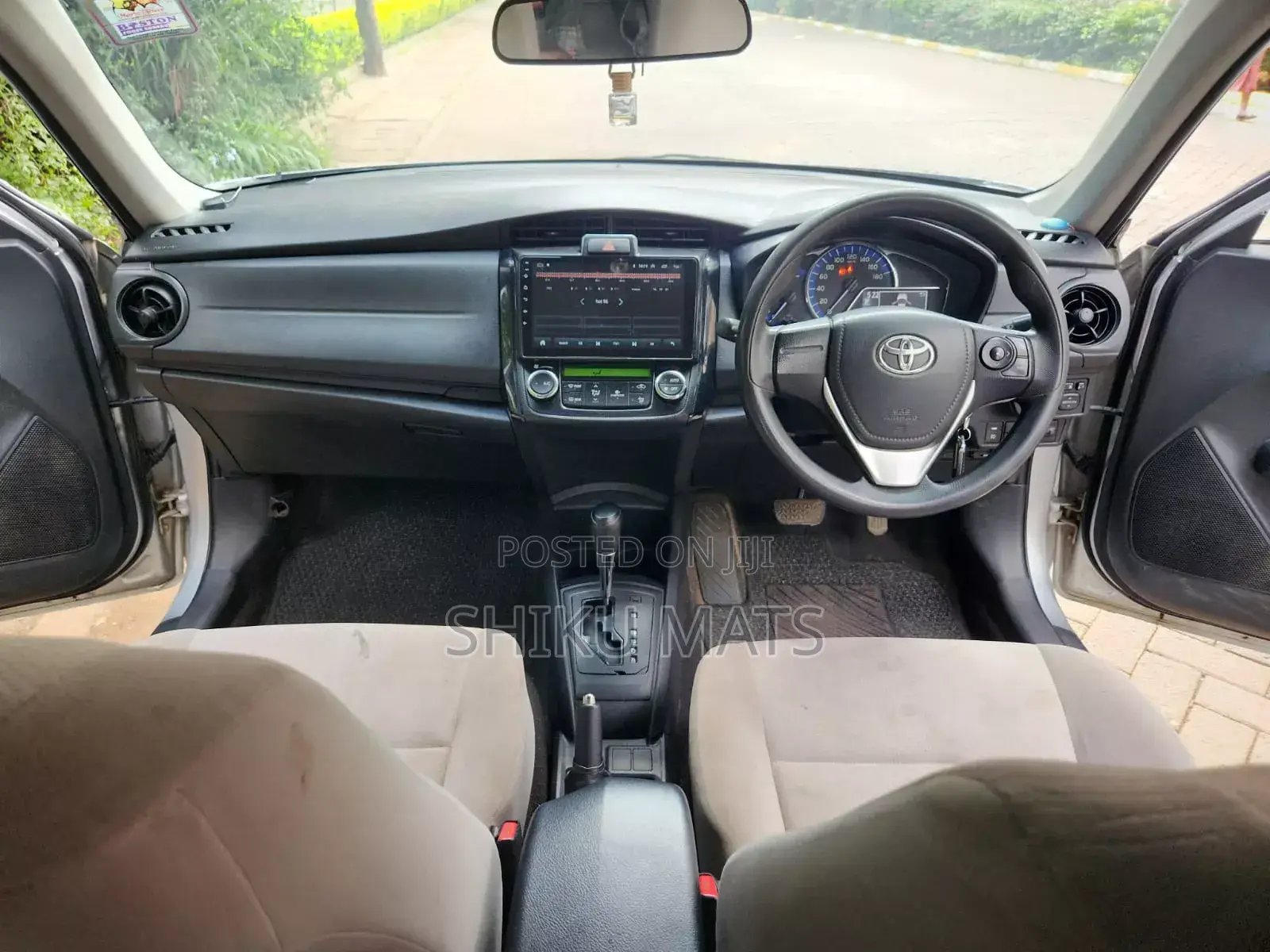 Toyota Axio 2015 Silver