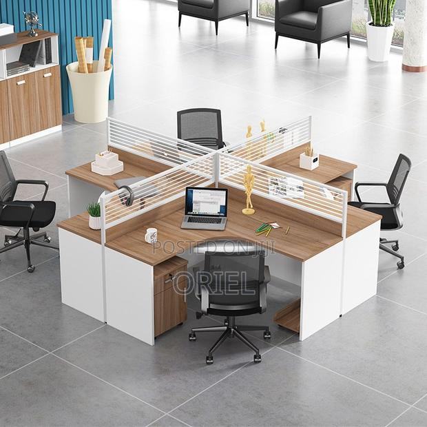 Office Workstation : 4-way Curved Cubicle Modular Office Workstation. - thumbnail 5