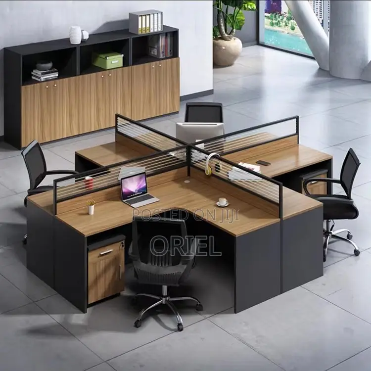 Office Workstation : 4-way Curved Cubicle Modular Office Workstation.