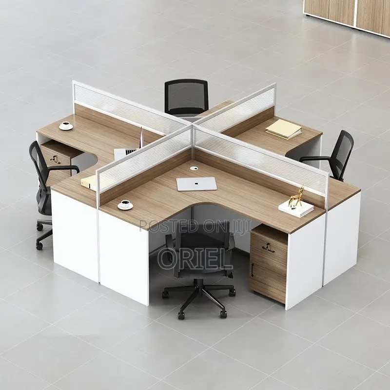 Office Workstation : 4-way Curved Cubicle Modular Office Workstation.