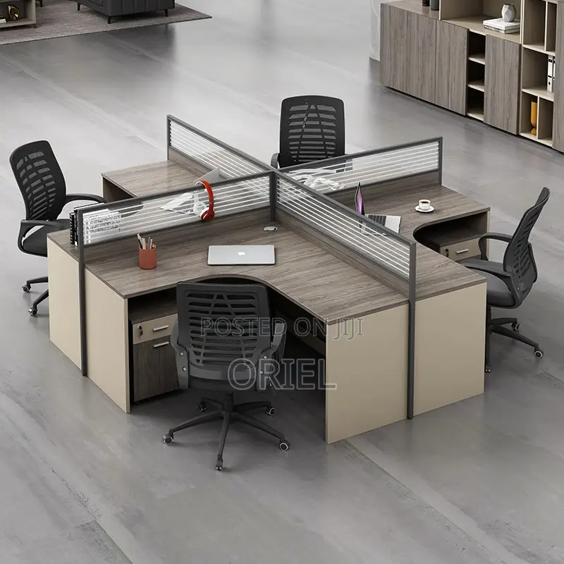Office Workstation : 4-way Curved Cubicle Modular Office Workstation.