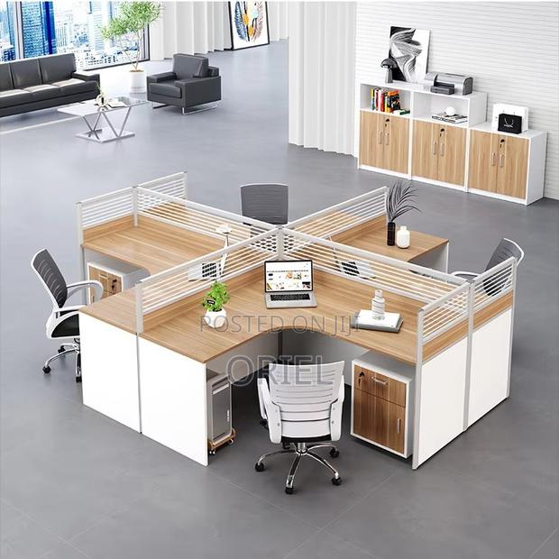 Office Workstation : 4-way Curved Cubicle Modular Office Workstation. - thumbnail 16