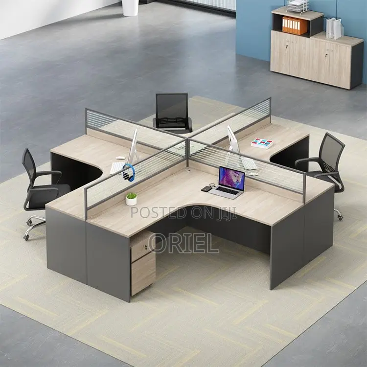 Office Workstation : 4-way Curved Cubicle Modular Office Workstation.
