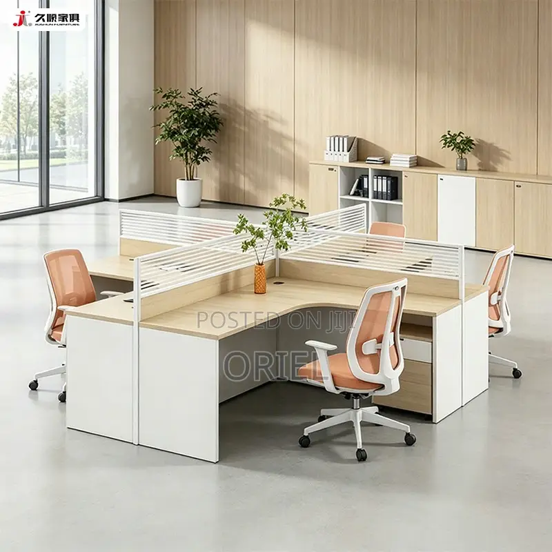 Office Workstation : 4-way Curved Cubicle Modular Office Workstation.