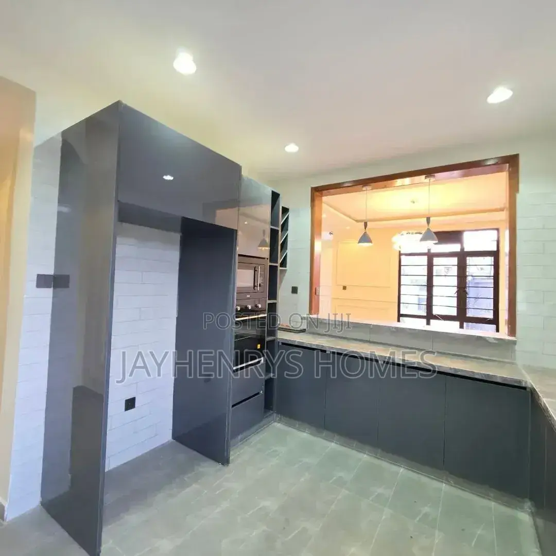 4bdrm House in Membley Estate for sale