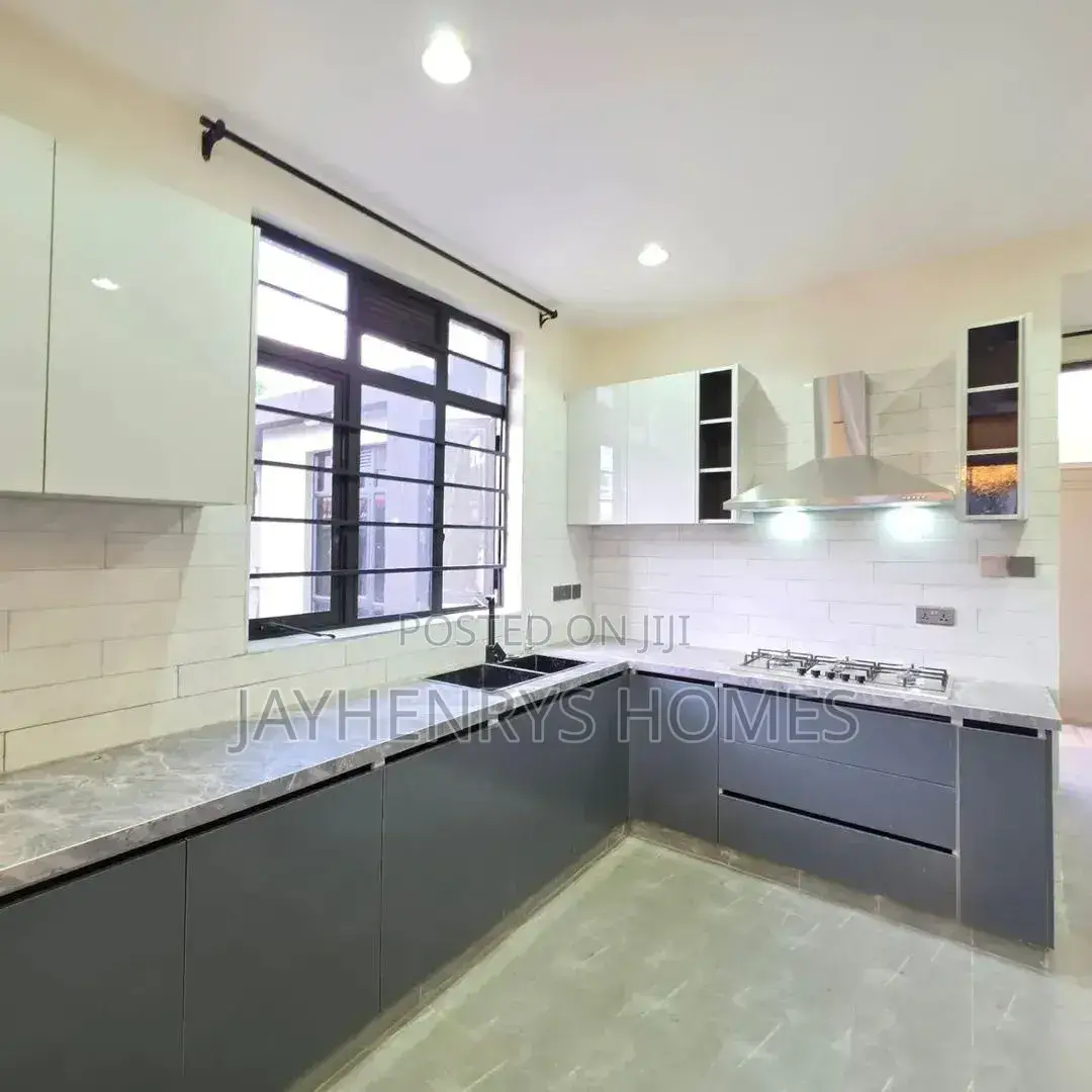 4bdrm House in Membley Estate for sale