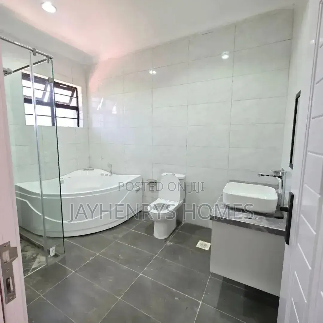 4bdrm House in Membley Estate for sale
