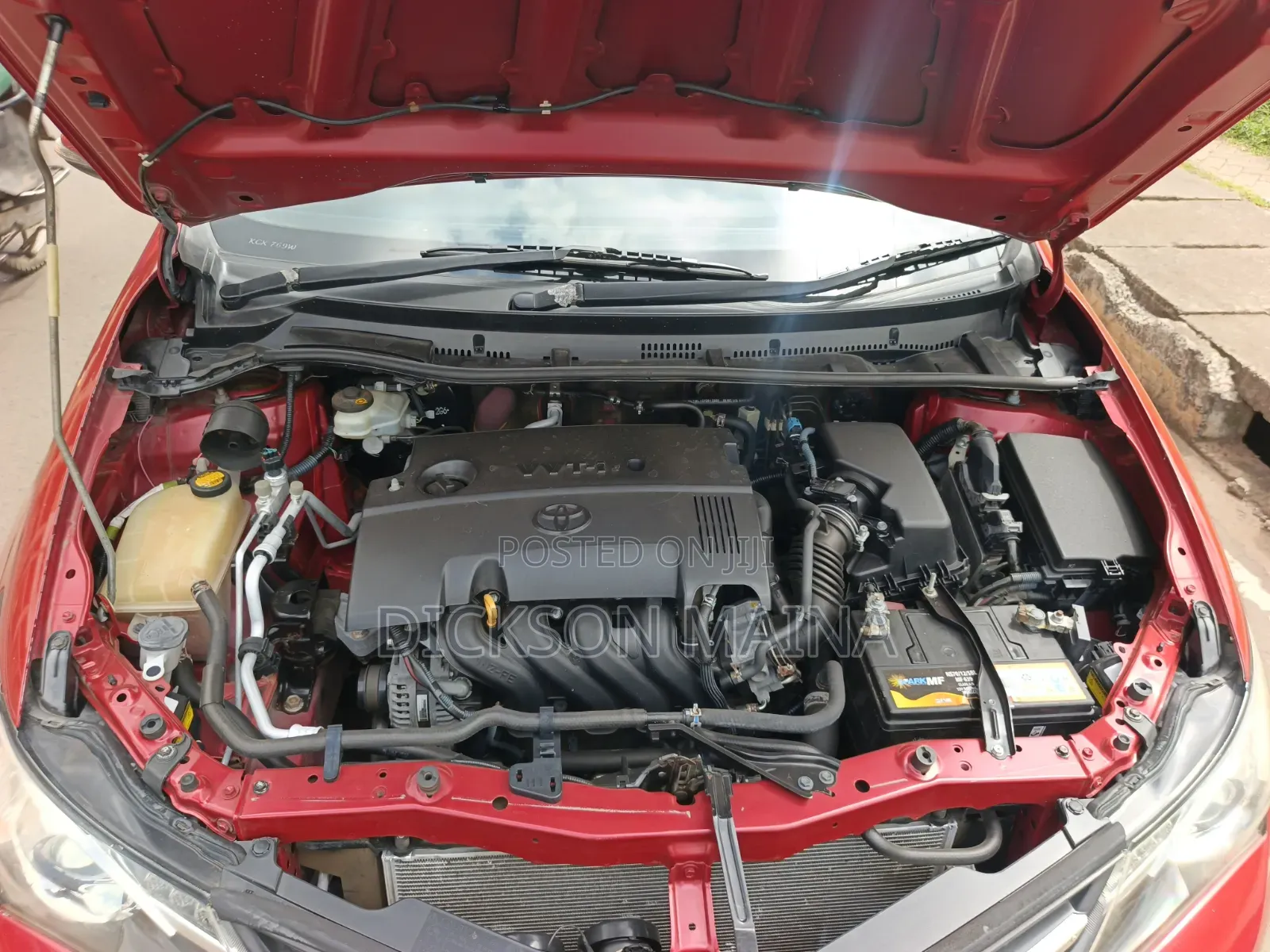 Toyota Auris 2013 Red