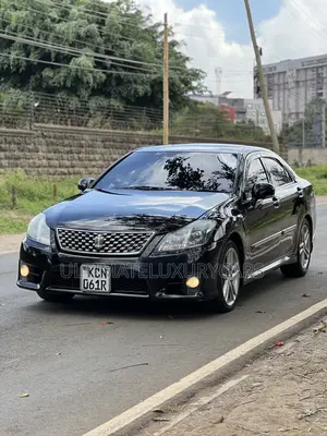 Toyota Crown 2010 Black