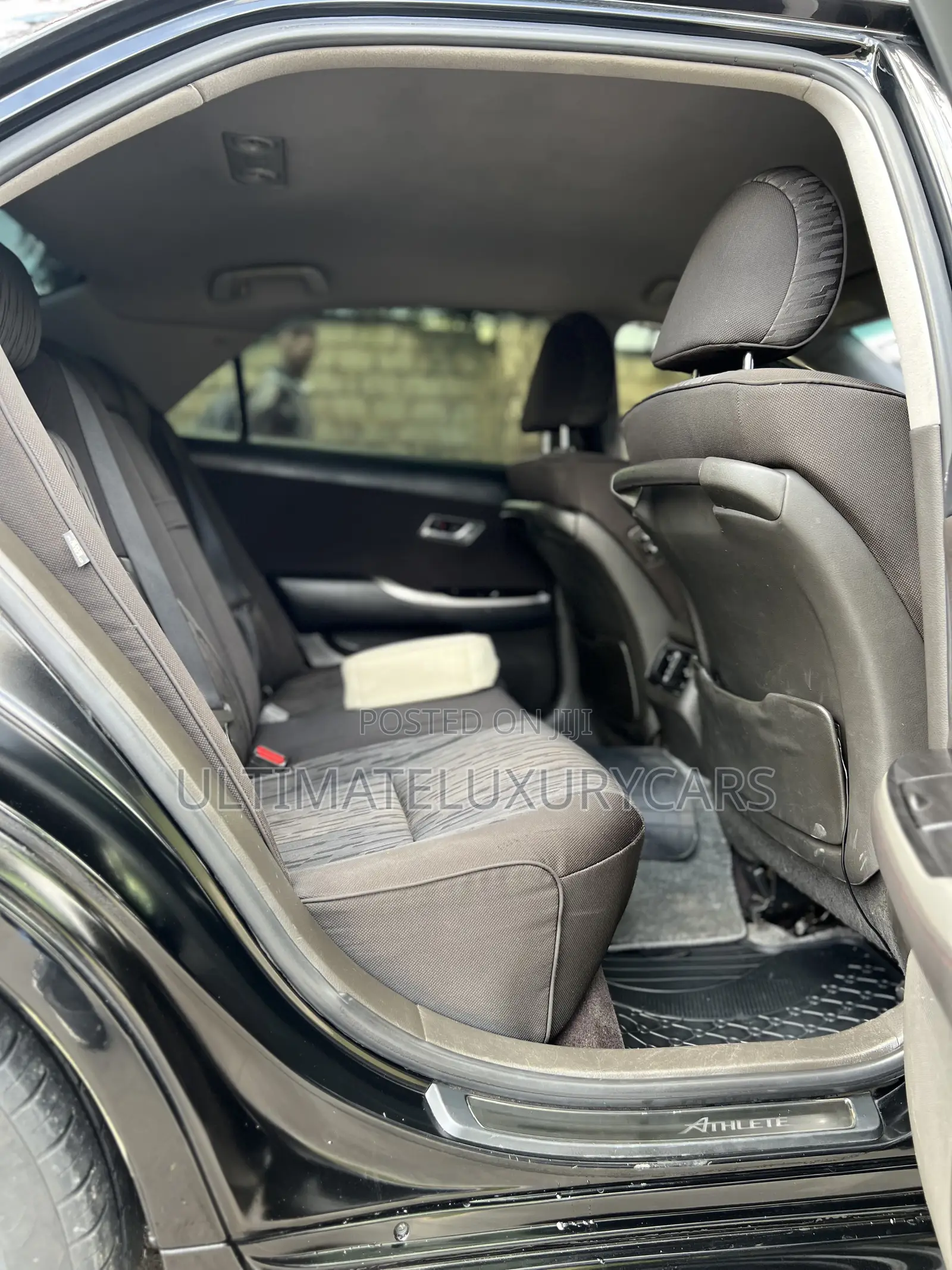 Toyota Crown 2010 Black