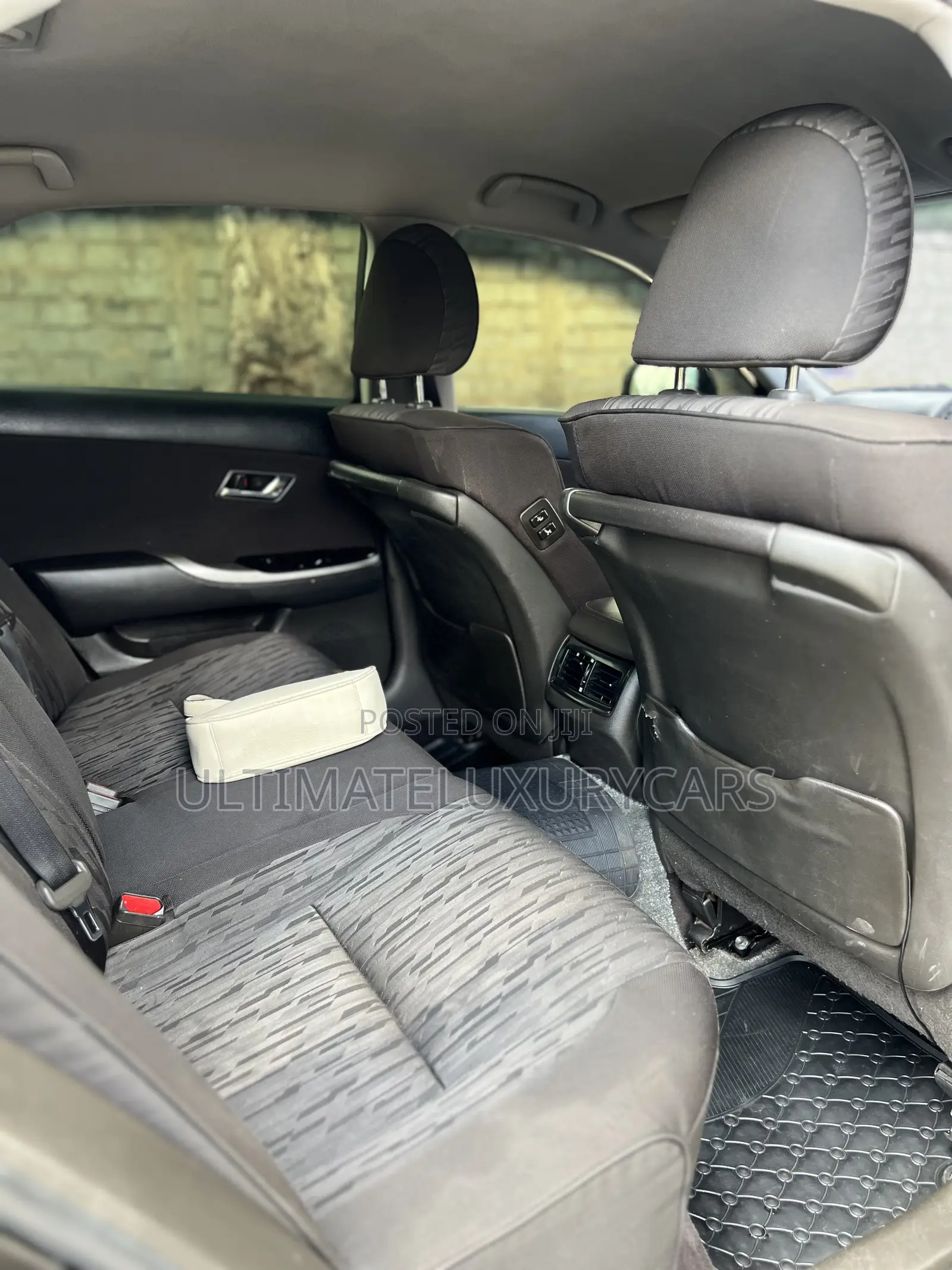 Toyota Crown 2010 Black