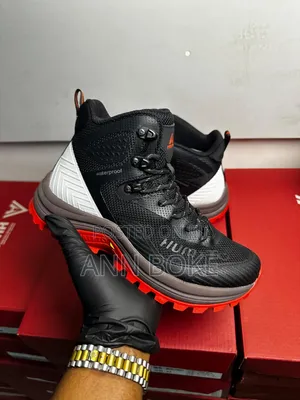 Humtto Waterproofhiking Boots 240783a-3*
Designed for Tough Outdoor