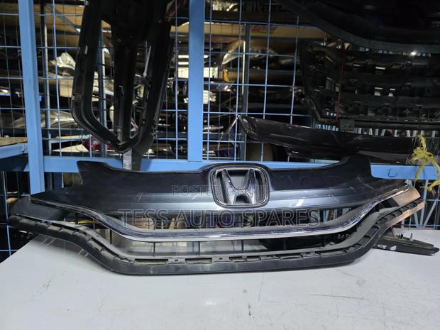 Honda Fit 2015 Grille