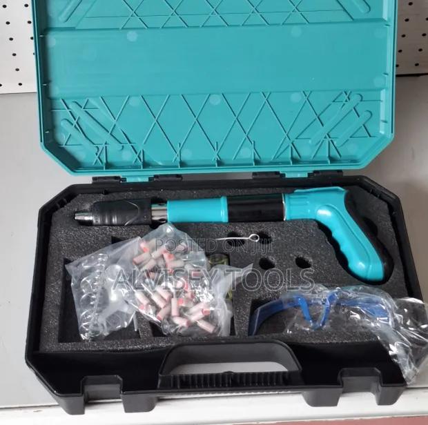 Manual Nail Rivet Gun
