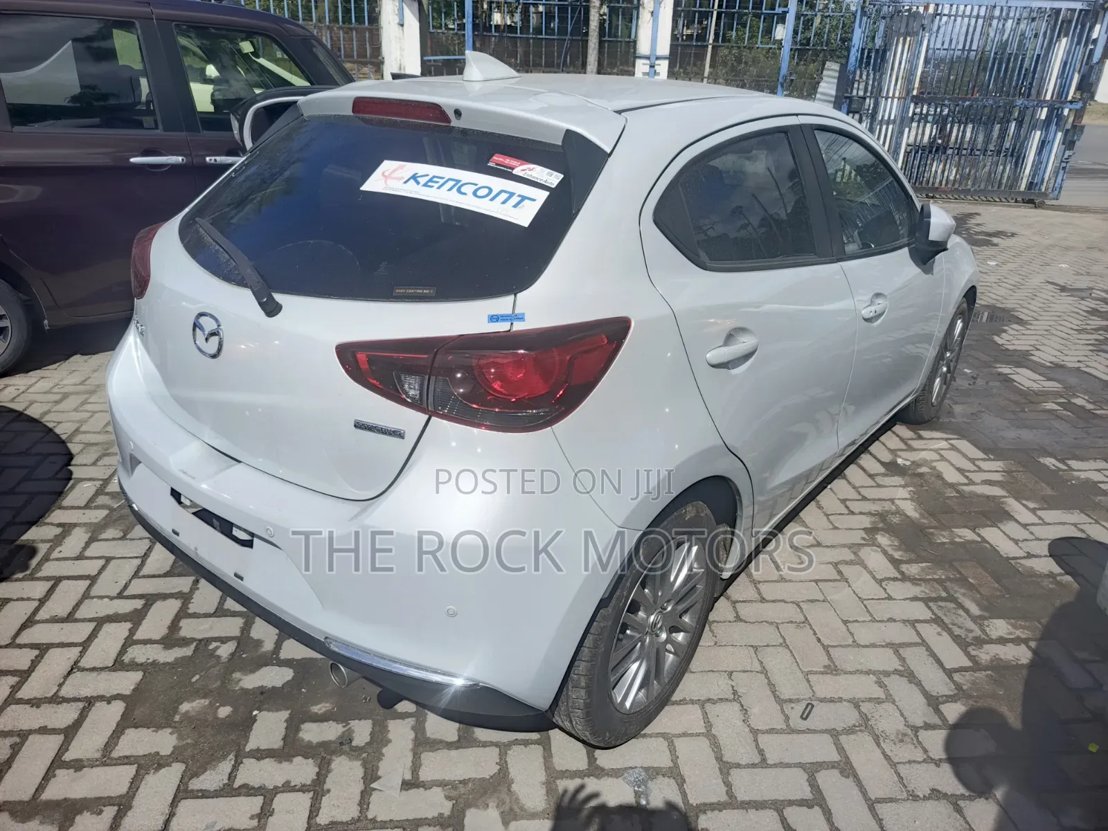 Mazda 2 2019 White