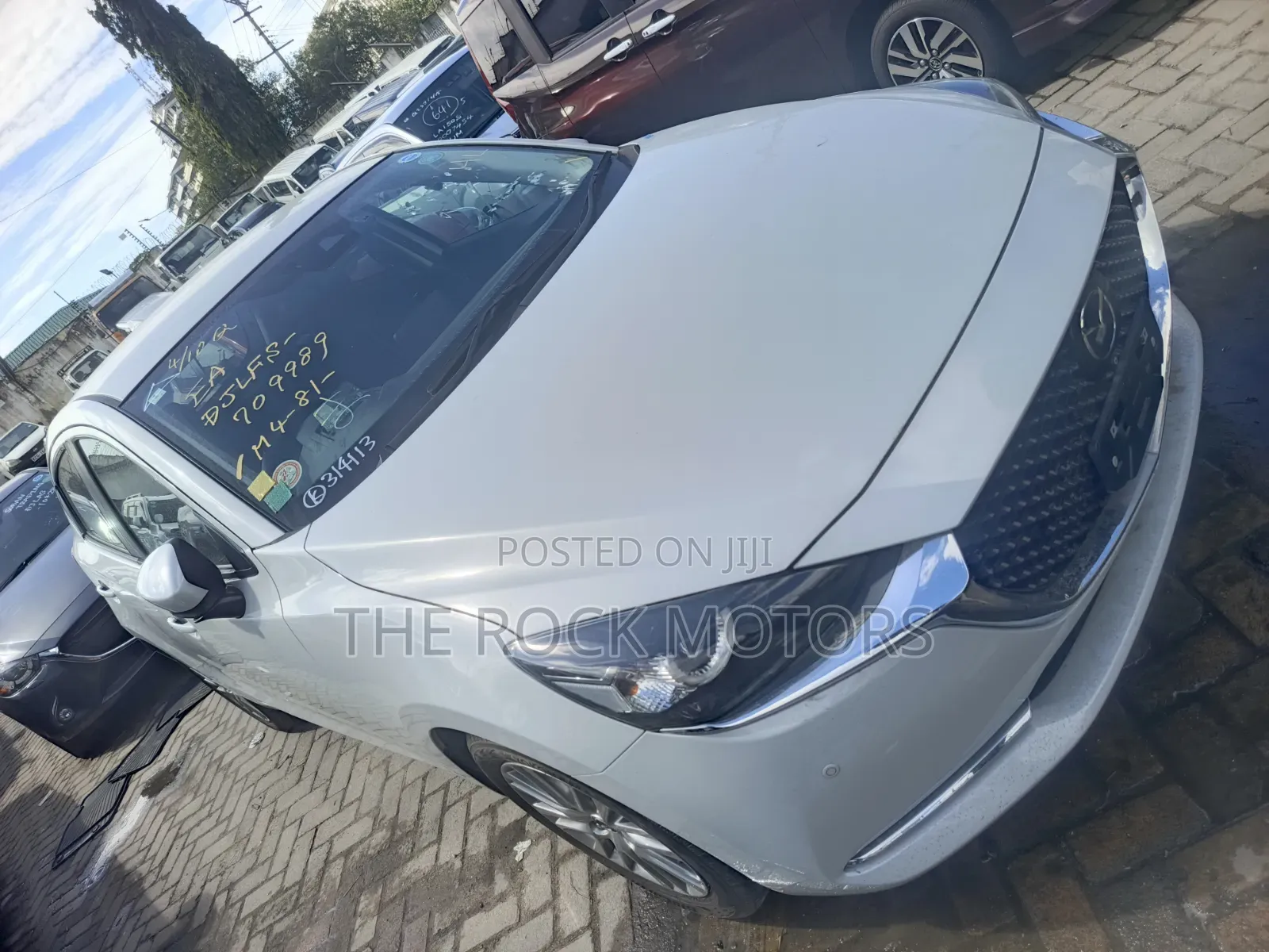 Mazda 2 2019 White