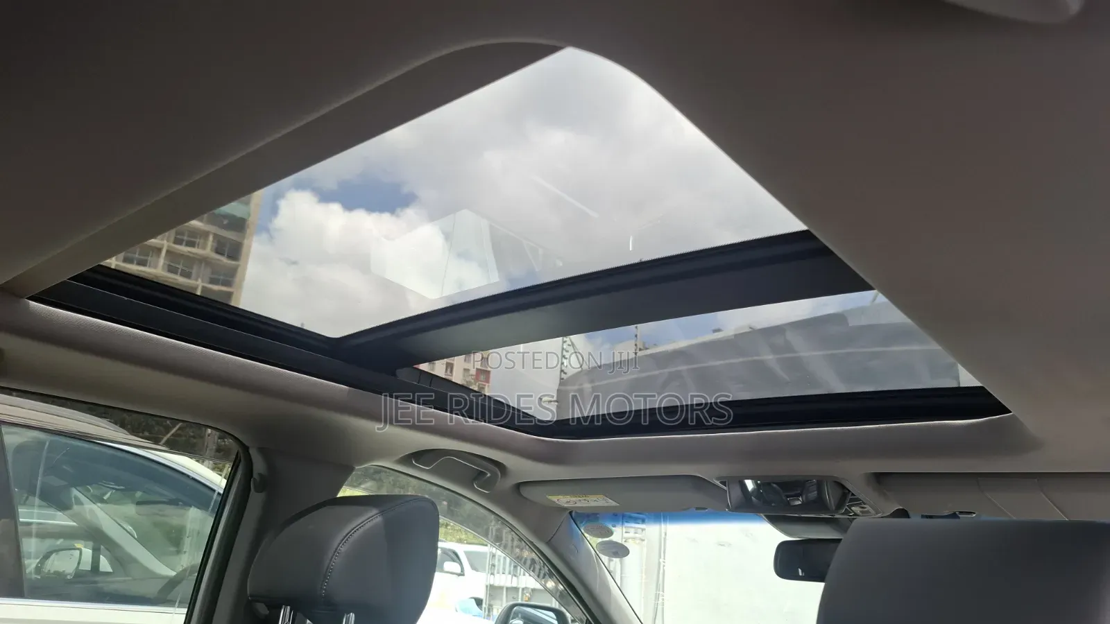 Honda CR-V 2019 White