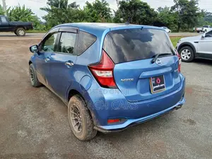 Nissan Note 2017 Blue