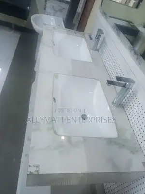 Twinceramic Hand Wash Basin
