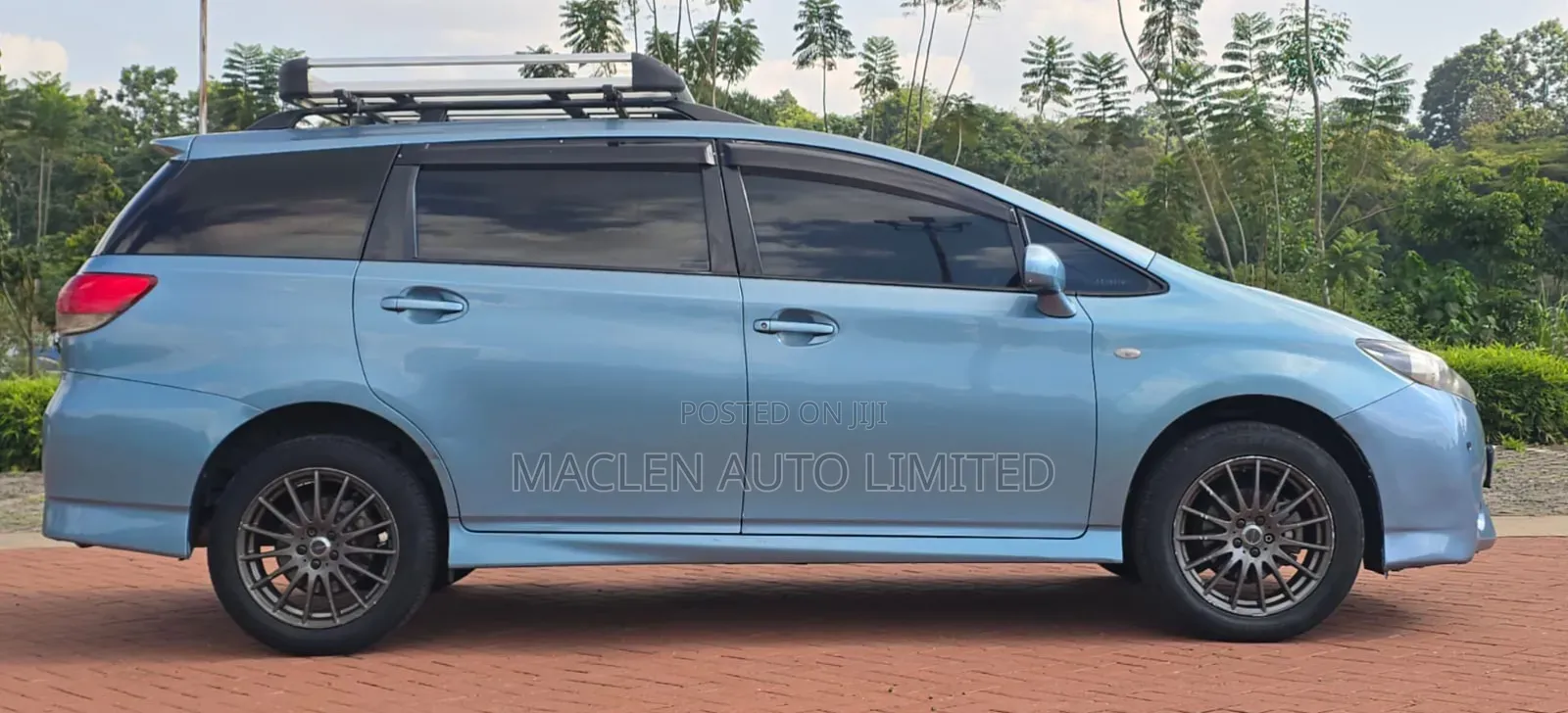 Toyota Wish 2011 Blue
