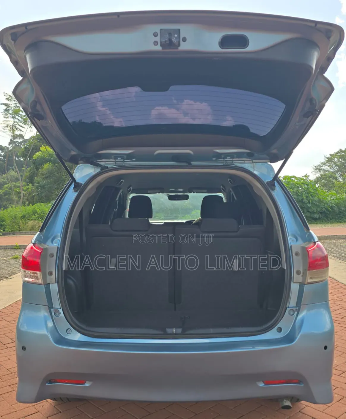 Toyota Wish 2011 Blue