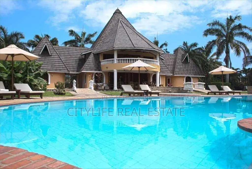 Diani Beach Road – Neptune Area, Hotel Villas on 6 Acres on Sale
