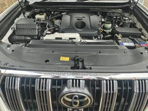 Toyota Land Cruiser Prado 2.8 2021 White