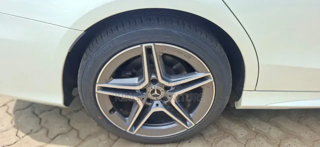 Mercedes-Benz C200 2019