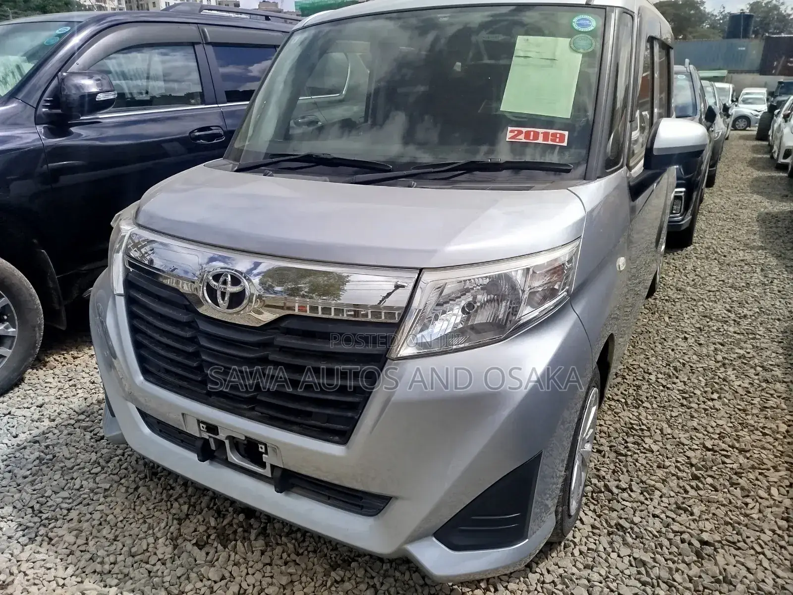 Toyota Roomy 2019 Silver