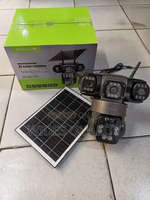 Solar CCTV Camera/Calus Vc21-4g Triple Lens Ai Outdoor Solar Camera.