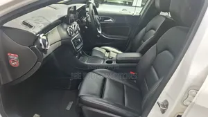 Mercedes-Benz GLA-Class 2019 White