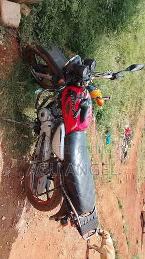 Bajaj Boxer 150 UG 2017 Red