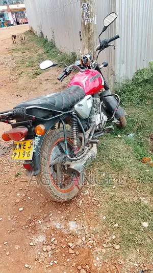 Bajaj Boxer 150 UG 2017 Red