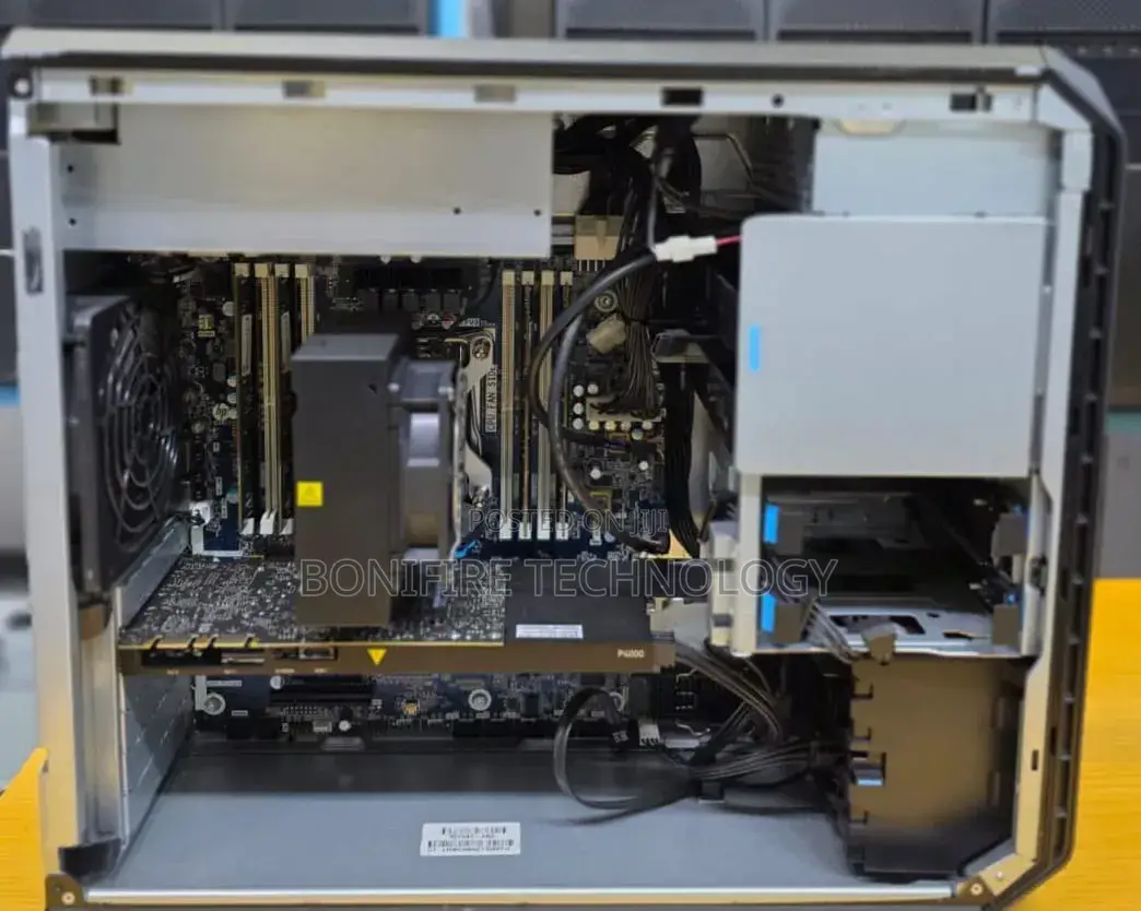Desktop Computer HP Z4 G4 32GB Intel Xeon SSD 512GB