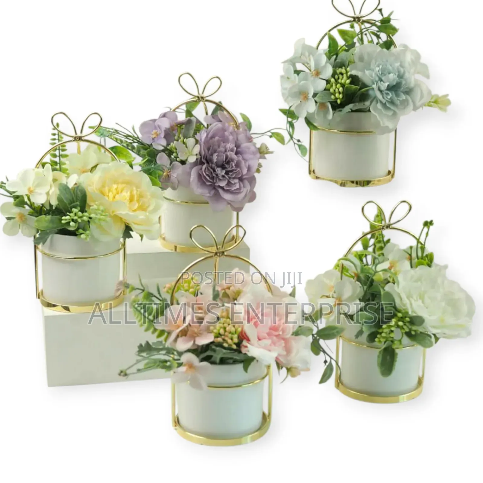 Artificial Flowers With Ceramic Golden Holder for Home Decoration