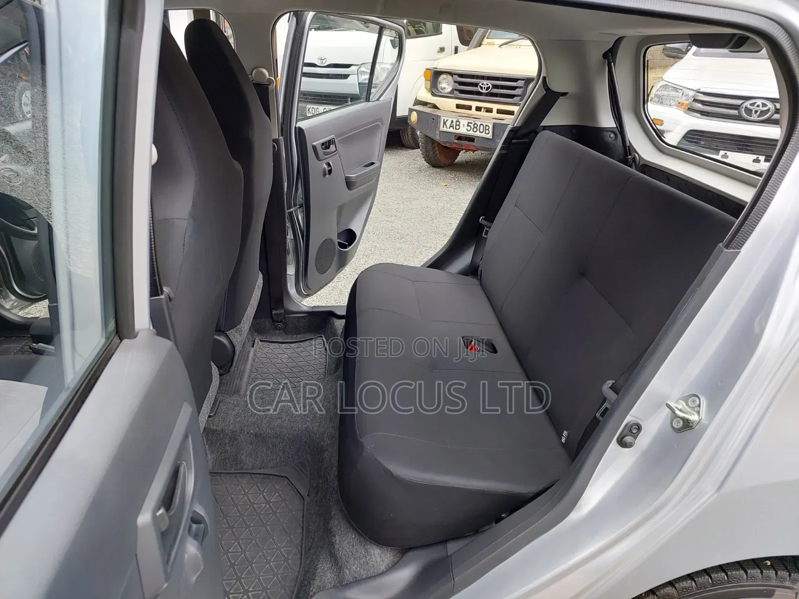 Daihatsu Mira 2018 Silver