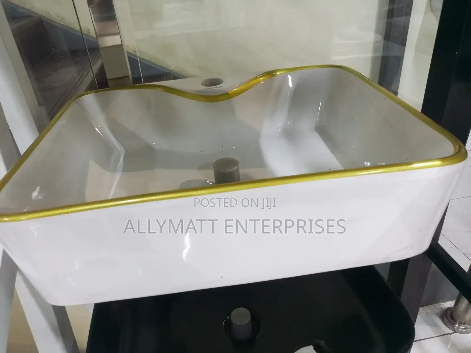 Square Gold Countertop Basin