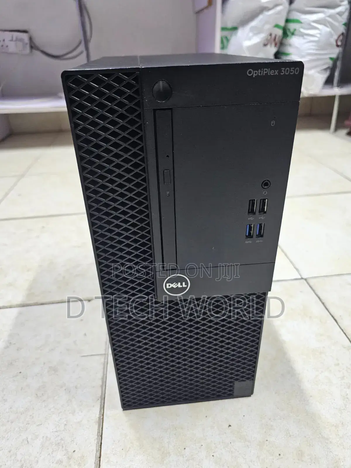 Desktop Computer Dell OptiPlex 3050 8GB Intel Core i3 SSD 256GB