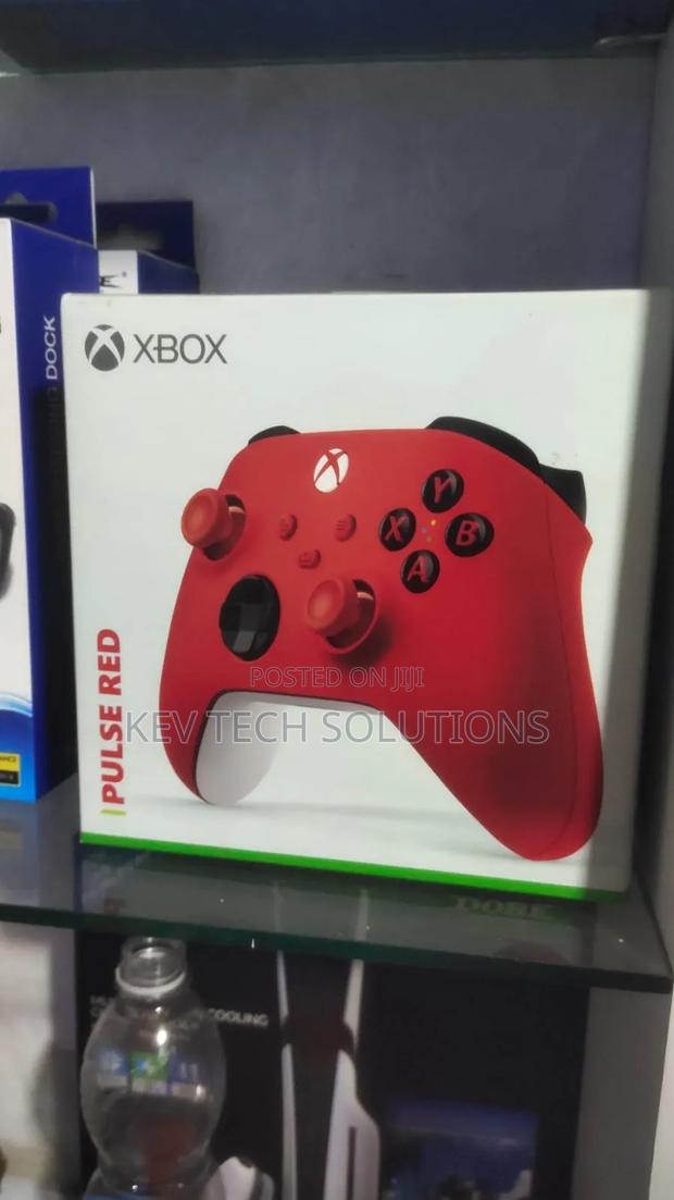 Pulse Red Xbox Pad